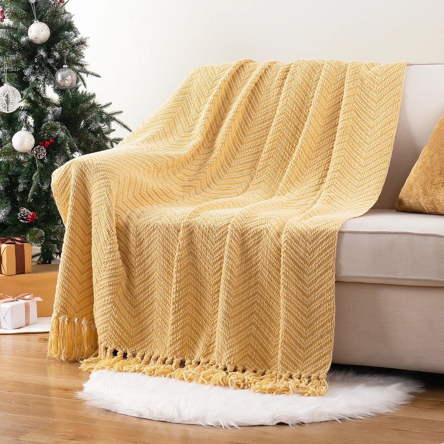 Battilo Thick Knitted Throw Blanket