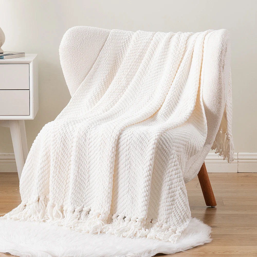 Battilo Thick Knitted Throw Blanket