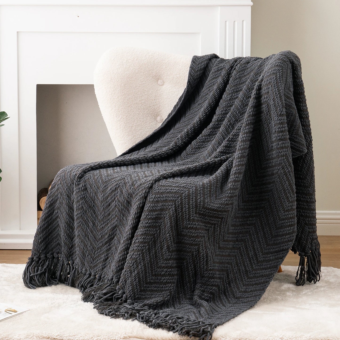 Battilo Thick Knitted Throw Blanket